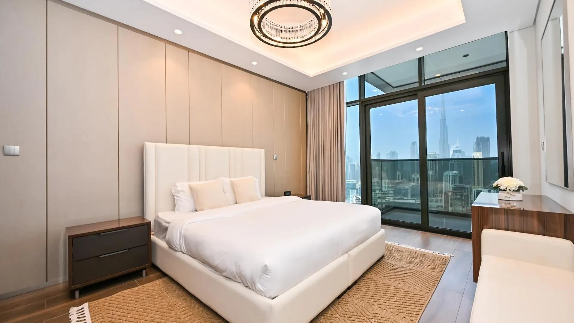 Stunning 1 Bdr Luxury With Burj Khalifa View Apartment Dubai